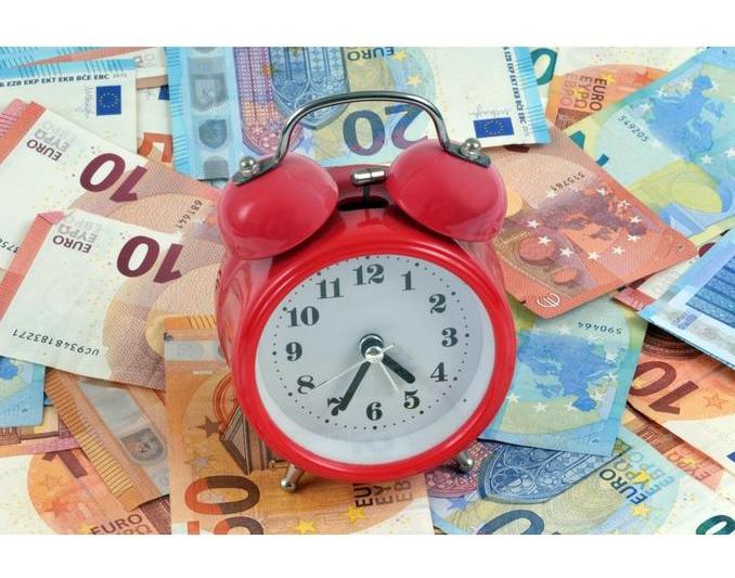 bancnote-euro-ceas-desteptator, Foto: Dreamstime