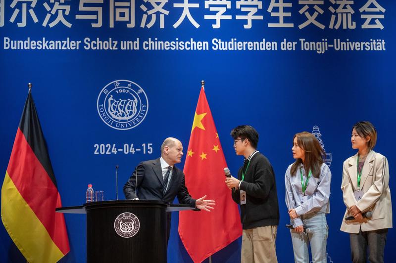 Olaf Scholz in vizita la Universitatea Tongji , Foto: Michael Kappeler / DPA / Profimedia